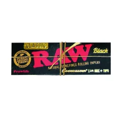 RAW Black Connoisseur 1¼ balící papírky + filtry - přírodní nerafinované balící papírky,  32 papírků+ 32 filtrů